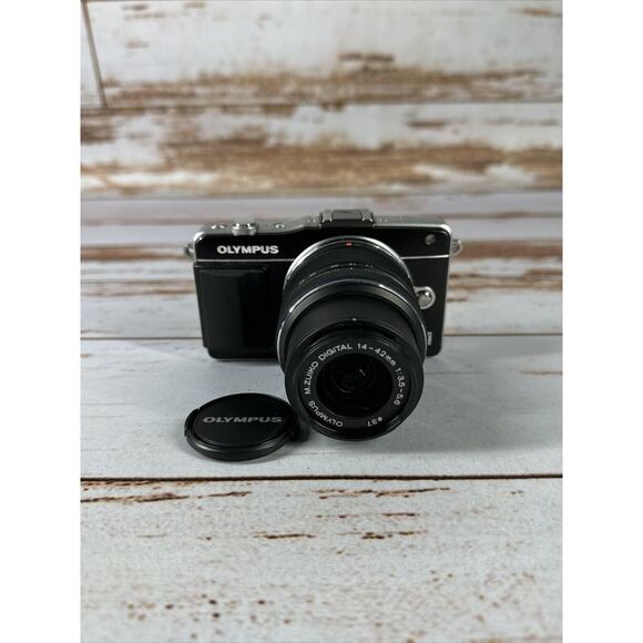 Olympus Pen Mini E-PM2 16MP Mirrorless Camera with 14-42mm Lens Only - Picture 1 of 9